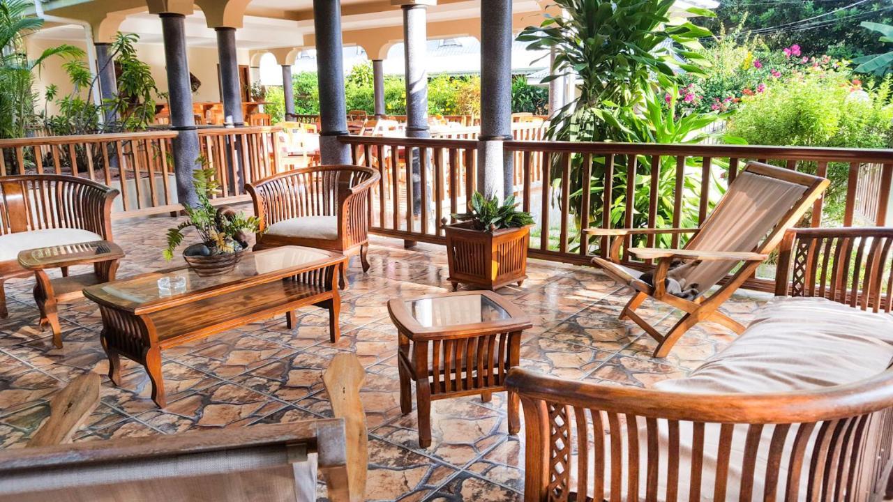 Bernique Guesthouse La Digue Luaran gambar