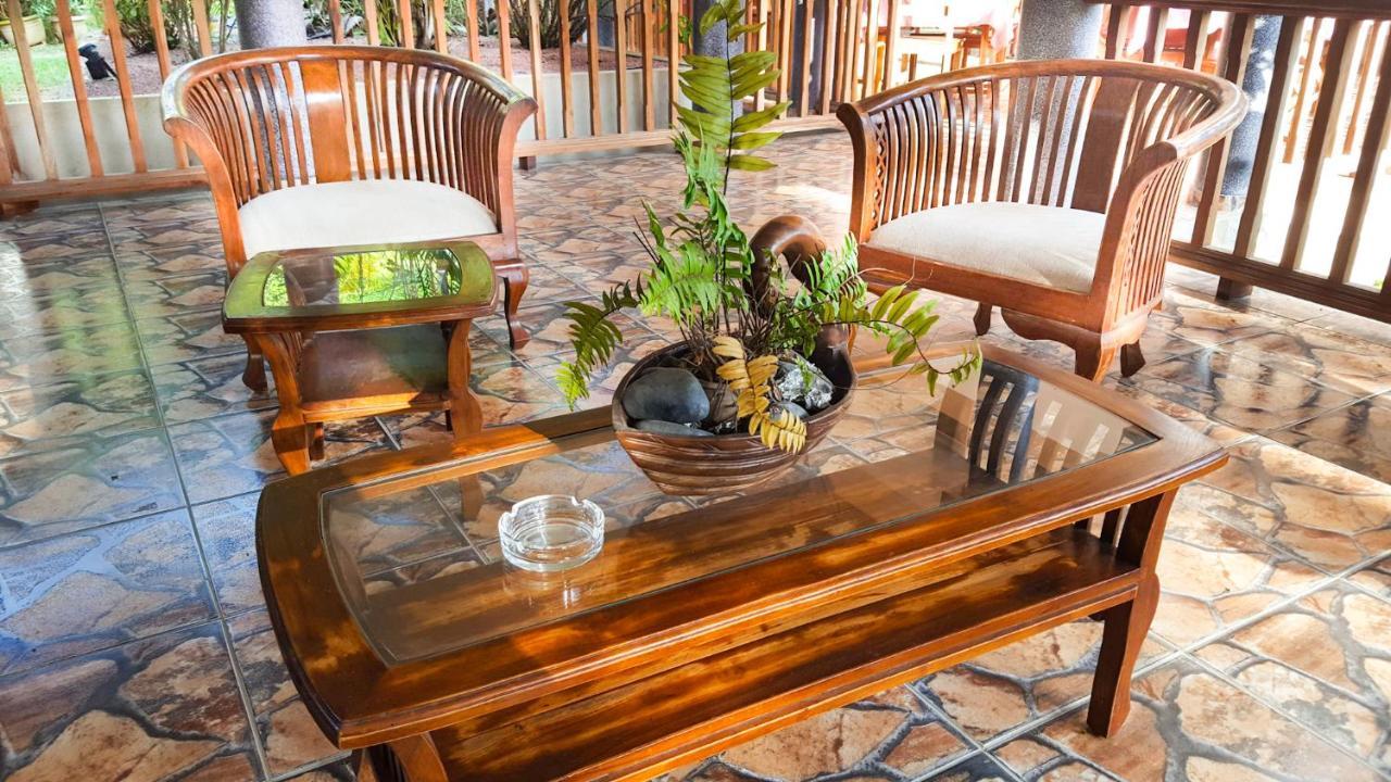 Bernique Guesthouse La Digue Luaran gambar