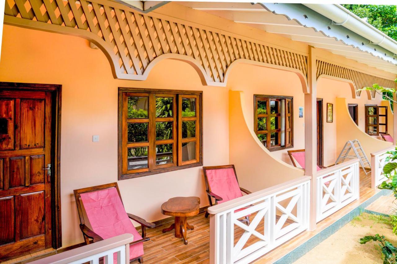 Bernique Guesthouse La Digue Luaran gambar