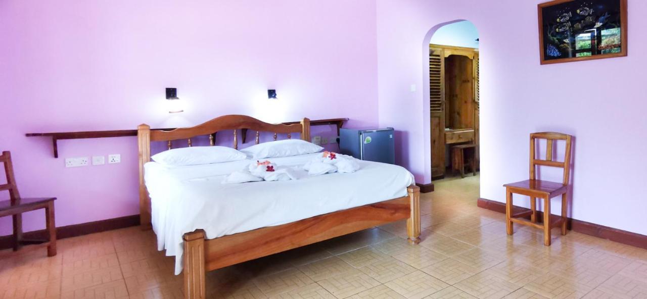 Bernique Guesthouse La Digue Luaran gambar