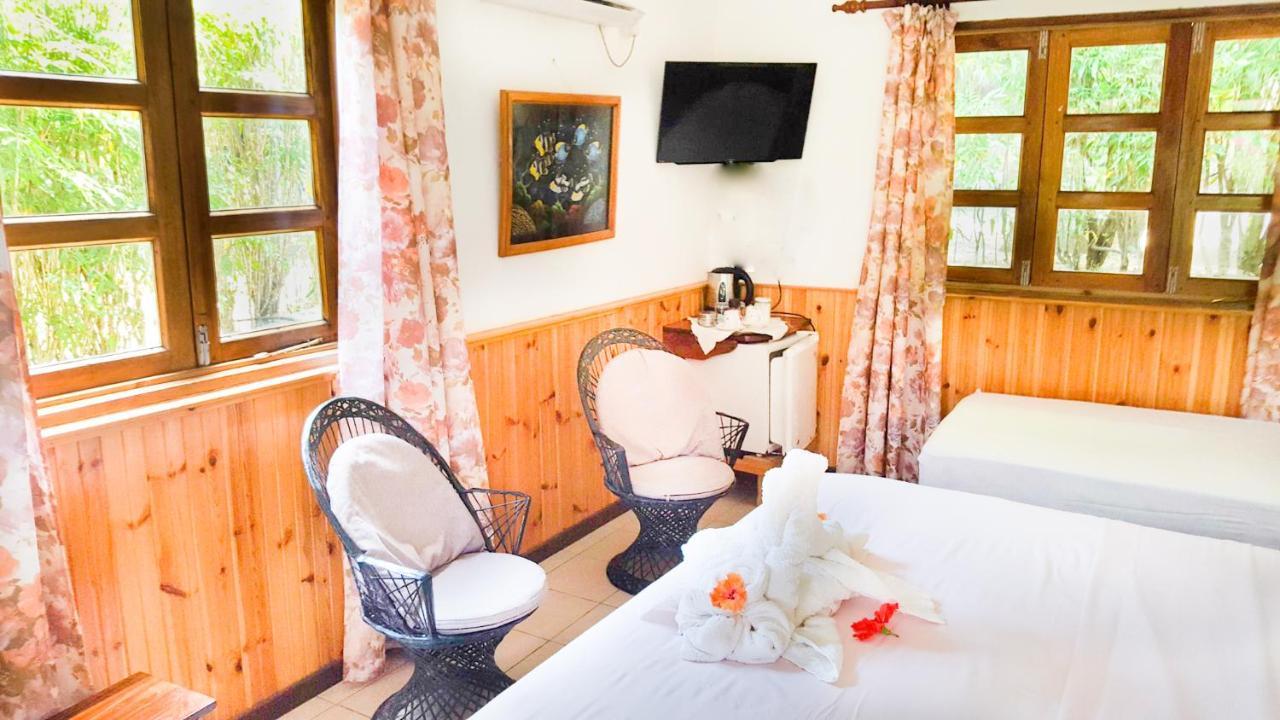 Bernique Guesthouse La Digue Luaran gambar