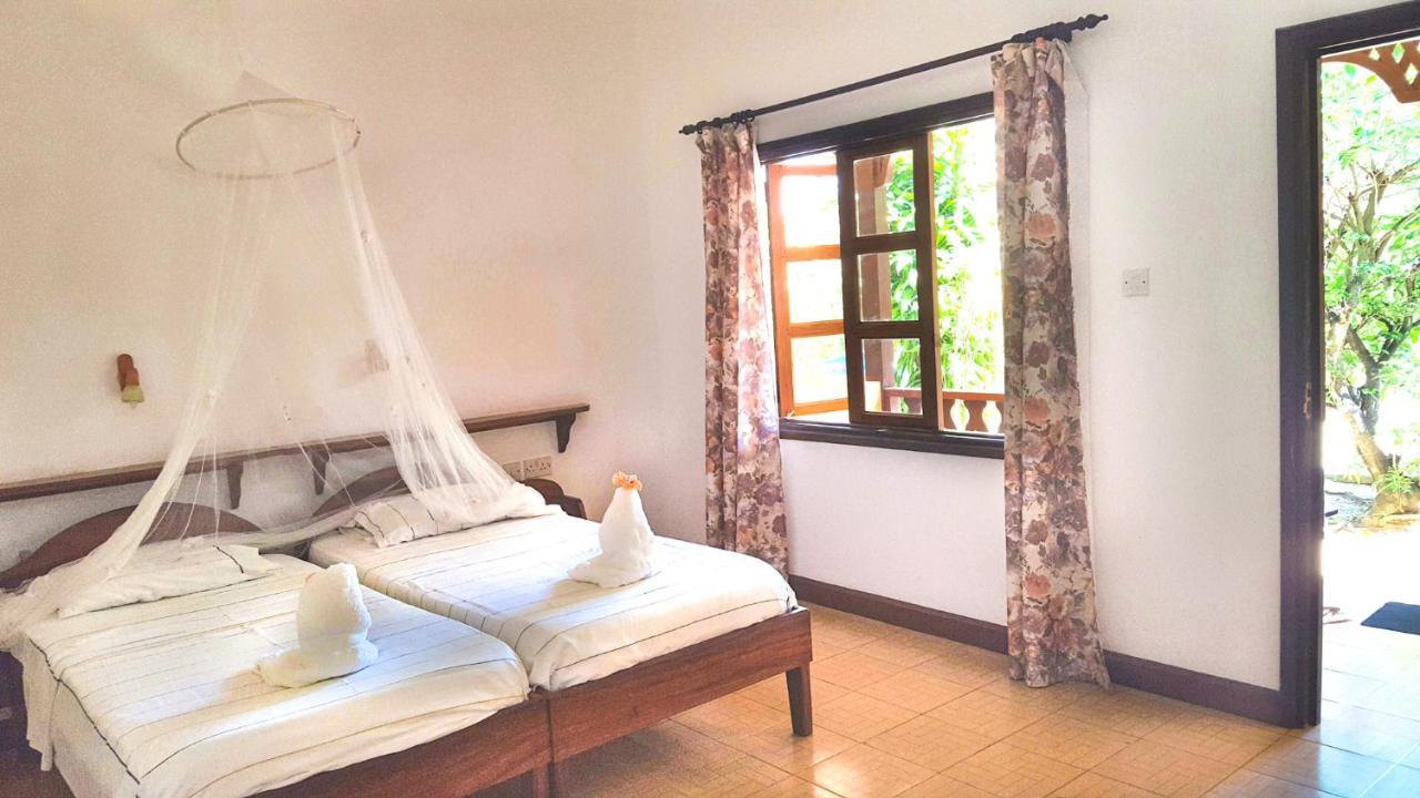 Bernique Guesthouse La Digue Luaran gambar