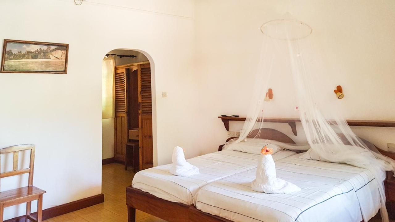 Bernique Guesthouse La Digue Luaran gambar